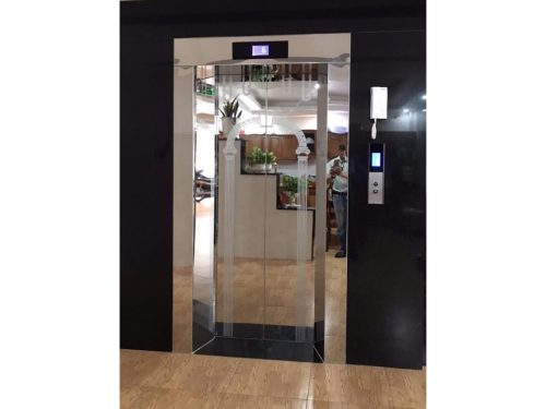 Cửa tầng inox gương hoa văn trắng