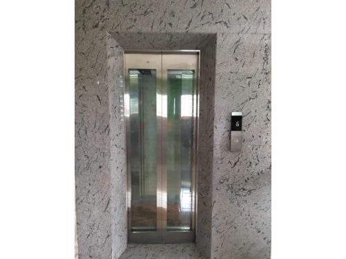 Cửa tầng inox sọc - khoét kính